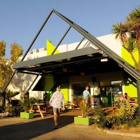 Lemon Hotel Le Coteau Екстер'єр фото
