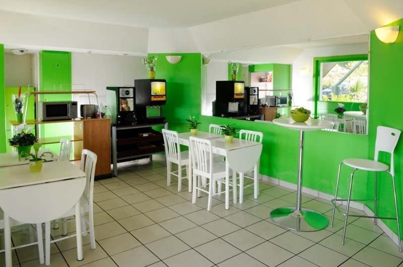 Lemon Hotel Le Coteau Екстер'єр фото
