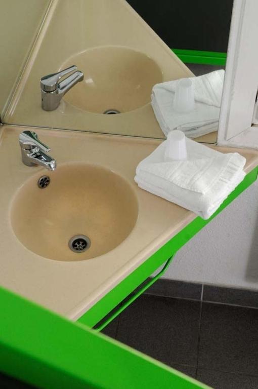 Lemon Hotel Le Coteau Номер фото